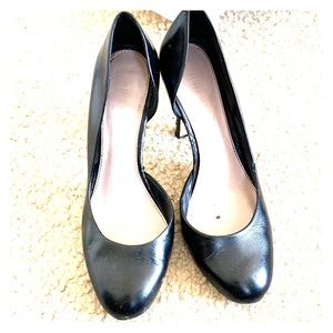 Black 4 in heels. These are absolutely comfy